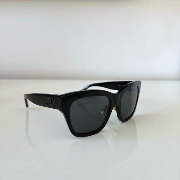 NEW!!! Celine Triomphe Sunglasses CL40253F 01A Authentic Retail 520$ - Picture 4 of 9